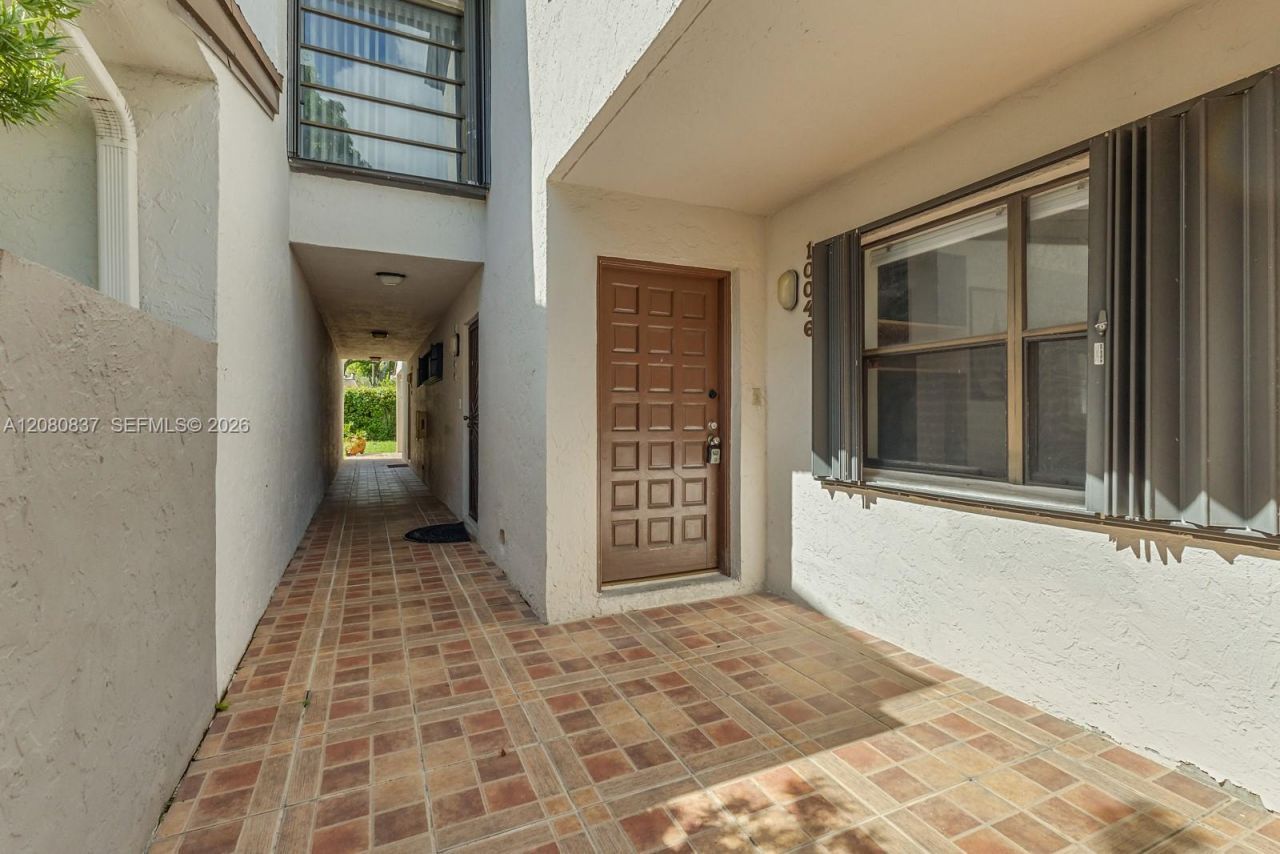 10046 NW 41st St, Unit 48-4, Doral, FL 33178 Photo