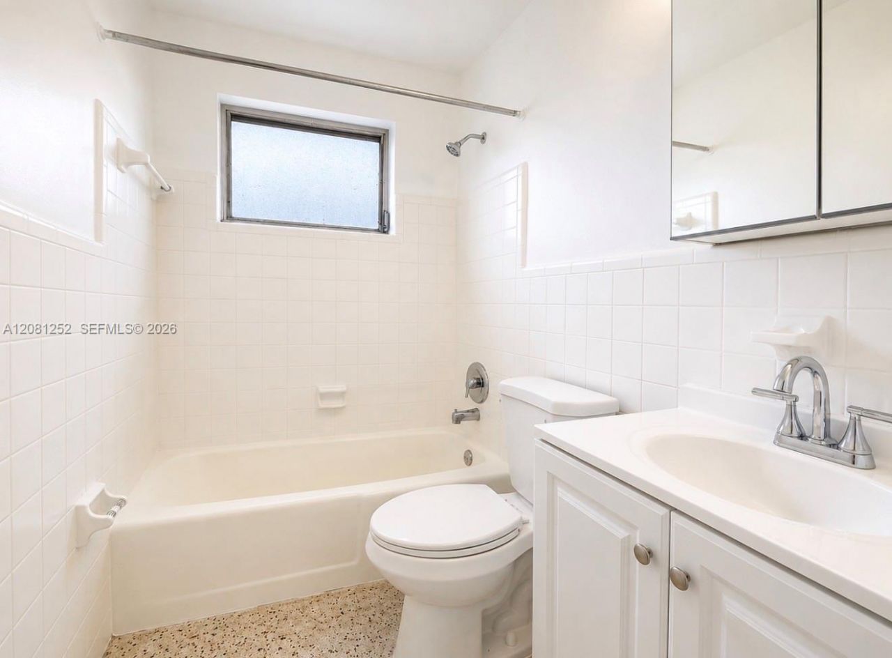 212 Northwest Blvd , Unit 214, Miami, FL 33126 Photo