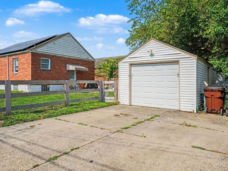 1900 Knollridge Lane, Cincinnati, OH 45231 Photo 13