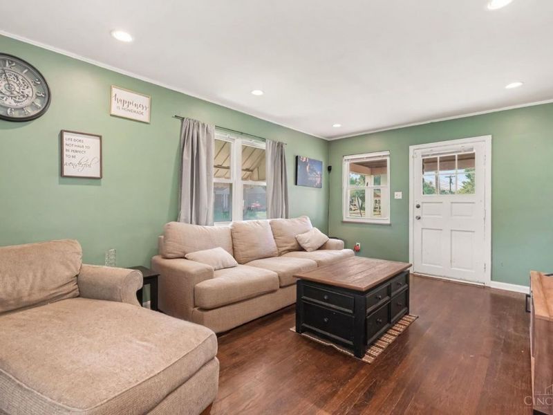 1900 Knollridge Lane, Cincinnati, OH 45231 Photo 4