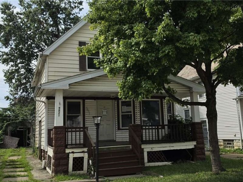 9821 Gambier Avenue, Cleveland, OH 44102 Photo 1