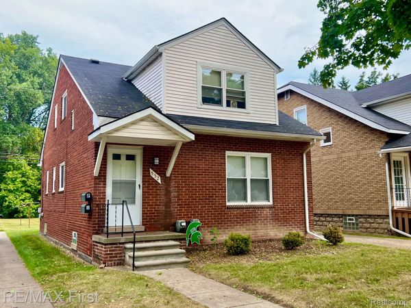 552 Laprairie Street, Ferndale, Mi 48220