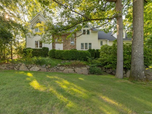 11 Hawk Nest Road , Tomkins Cove, NY 10986