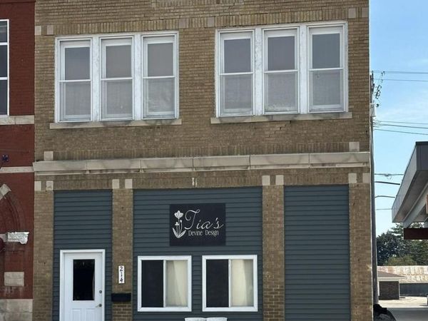 214 S MAIN STREET, Seymour, WI 54165