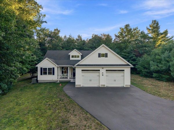 4 Sunningdale Drive, Somersworth, NH 03878