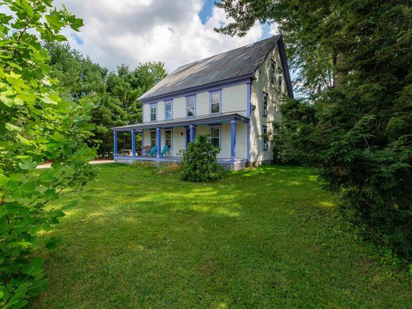 1657 East Main Street, Conway, NH 03813