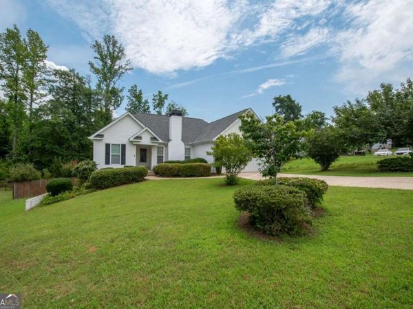 55 Woodrow Place, Newnan, GA 30263