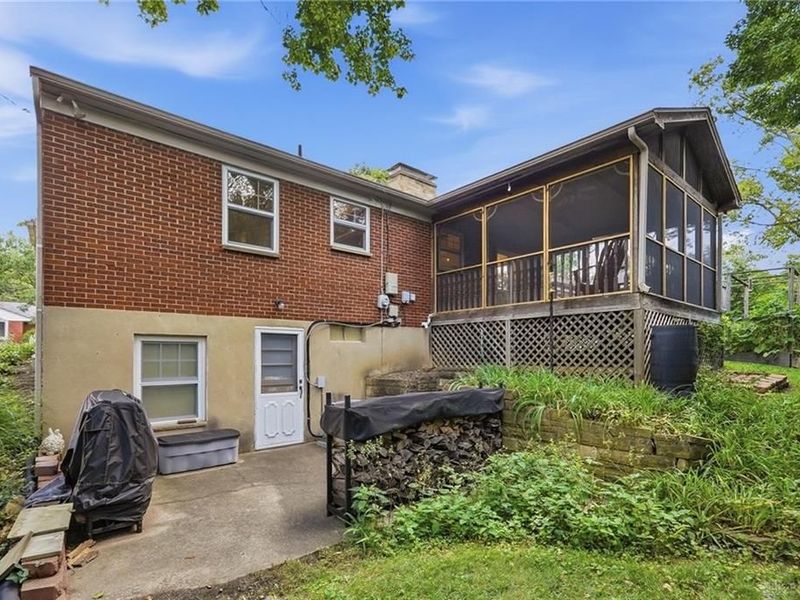 264 Napoleon Drive, Dayton, OH 45429 Photo 3