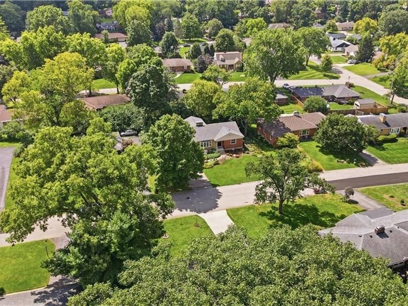 264 Napoleon Drive, Dayton, OH 45429 Photo 4