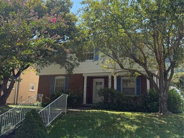 2615 Virginia Avenue SE, Charleston, WV 25304