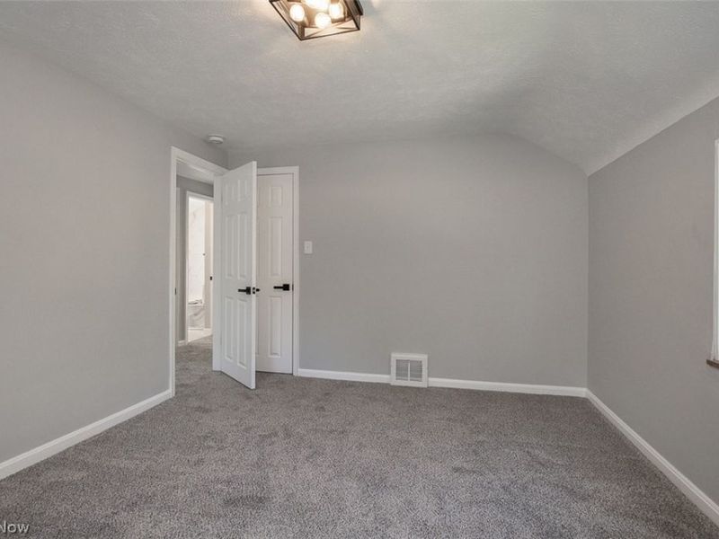 23860 Alberton Road, Euclid, OH 44123 Photo 16