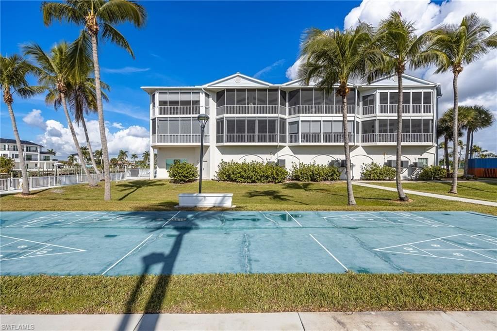 18092 San Carlos Blvd, Unit 915, Fort Myers Beach, FL 33931 Photo