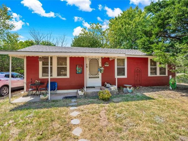 801 N 6th Street, Marlow, OK 73055