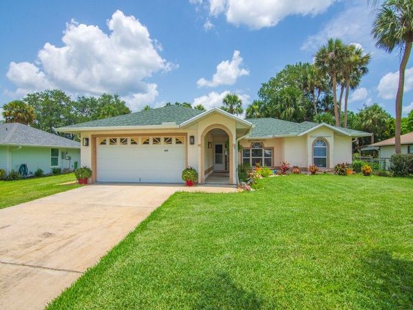 664 Vocelle Avenue, Sebastian, FL 32958