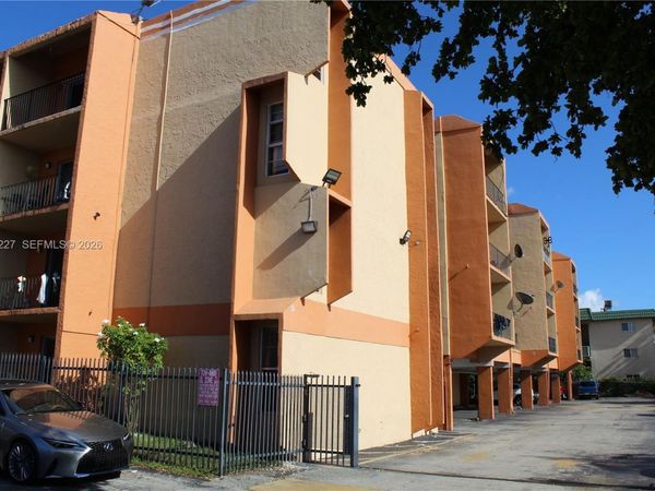 6780 W 2nd Ct , Unit 401, Hialeah, FL 33012