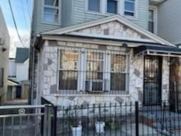 89-04 182nd Place , Unit 2nd fl, Hollis, NY 11423
