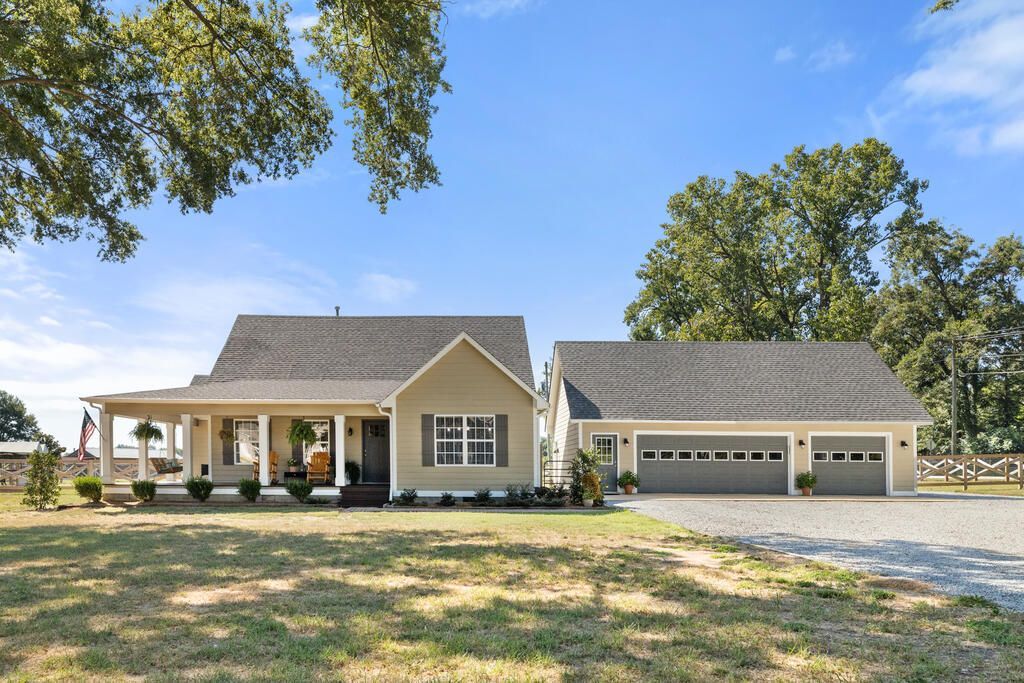 70 Oakwood Cove Hughes, AR 72348