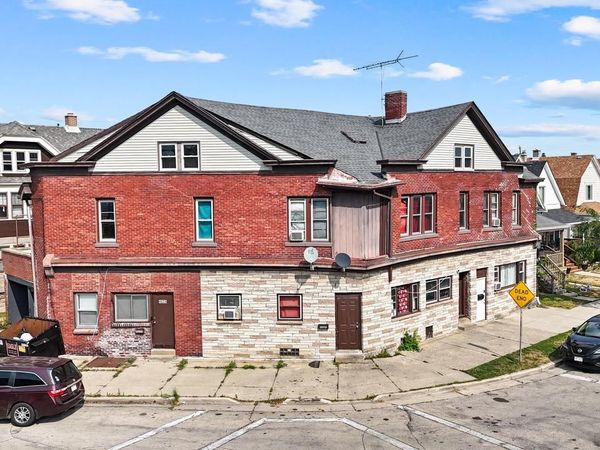 1121 S 46th STREET, West Milwaukee, WI 53214