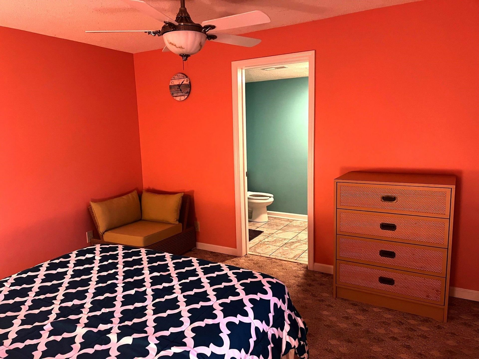 305 Chester St.  Photo 10