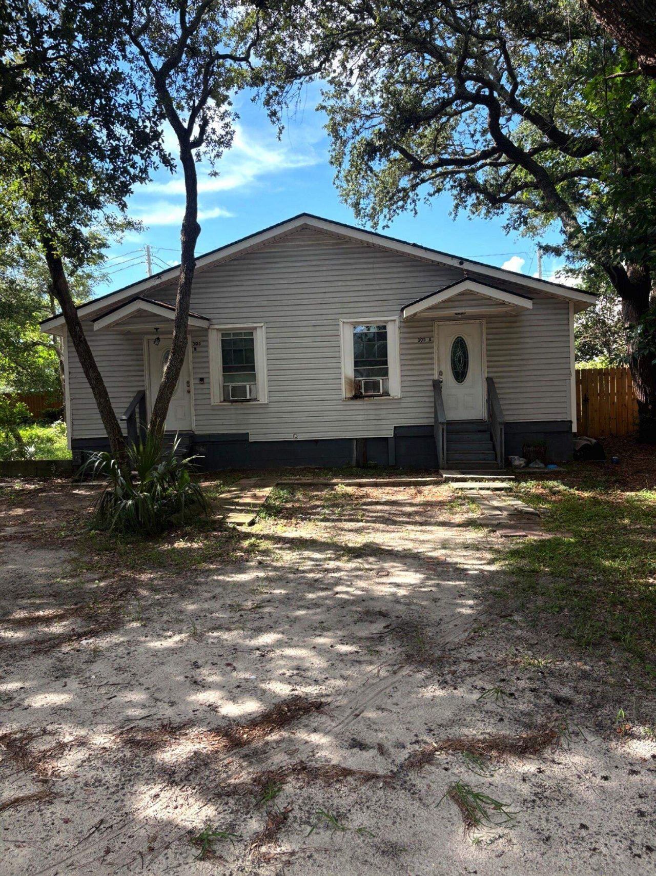 305 Chester St.  Photo 26