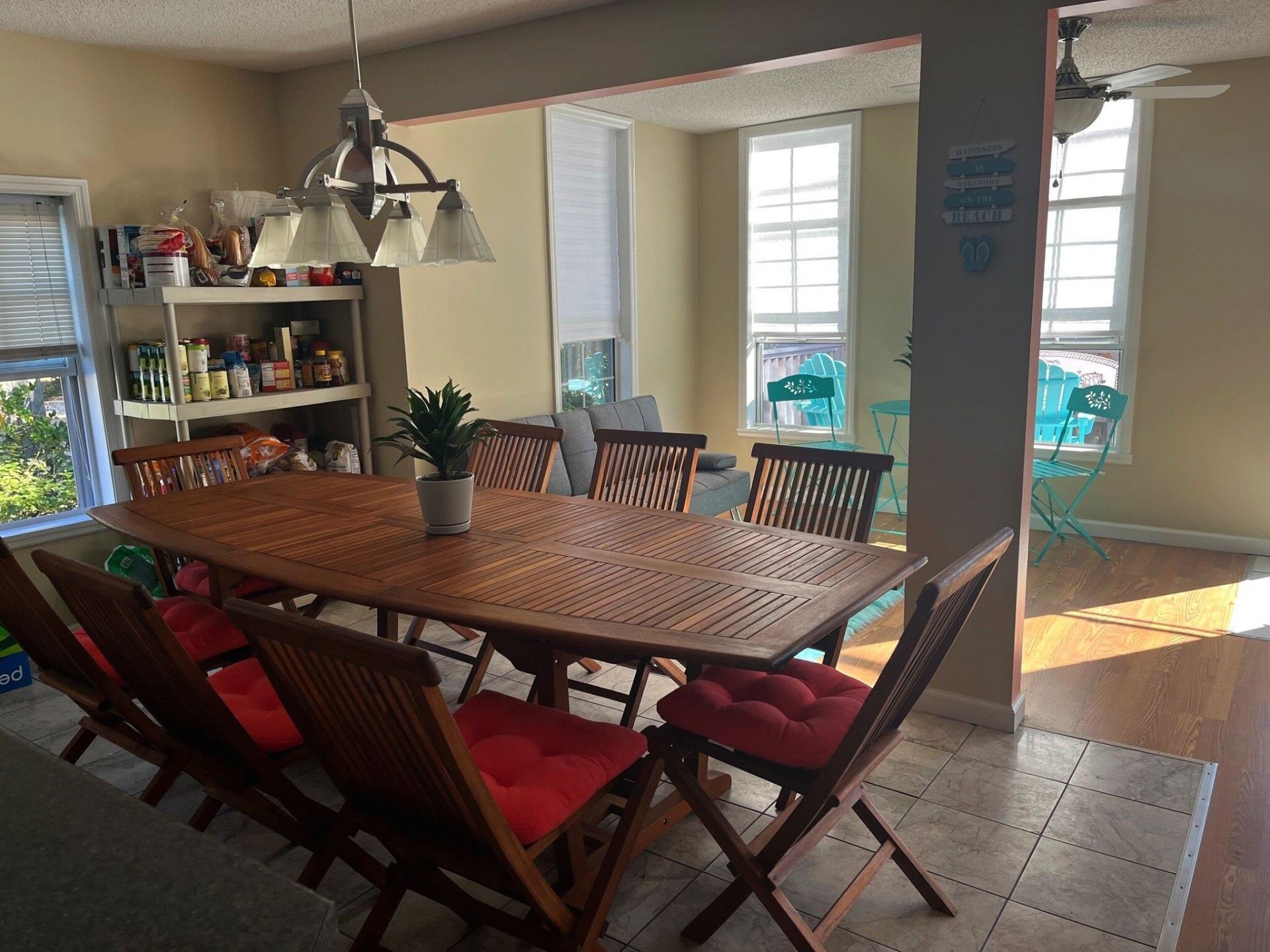 305 Chester St.  Photo 7