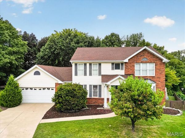 11 Fleurie Drive, Florissant, MO 63031