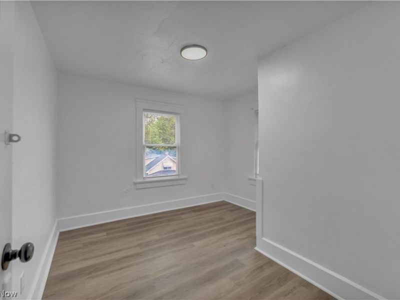 712 Roselle Avenue, Unit B/UP, Akron, OH 44307 Photo 11