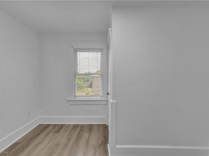 712 Roselle Avenue, Unit B/UP, Akron, OH 44307 Photo 12