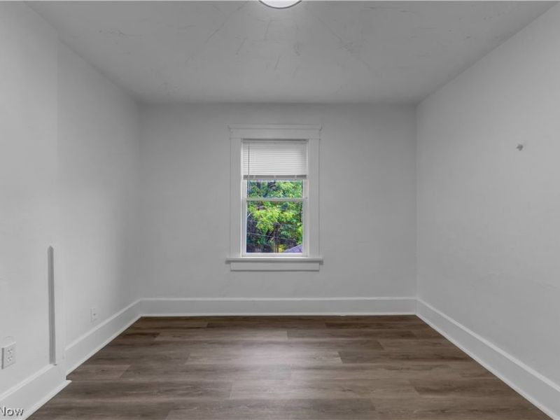 712 Roselle Avenue, Unit B/UP, Akron, OH 44307 Photo 14