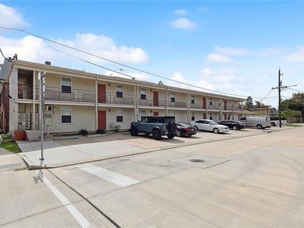 6650 FLEUR DE LIS Drive, Unit 7, New Orleans, LA 70124