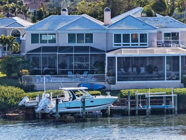 3530 MISTLETOE LANE, LONGBOAT KEY, FL 34228