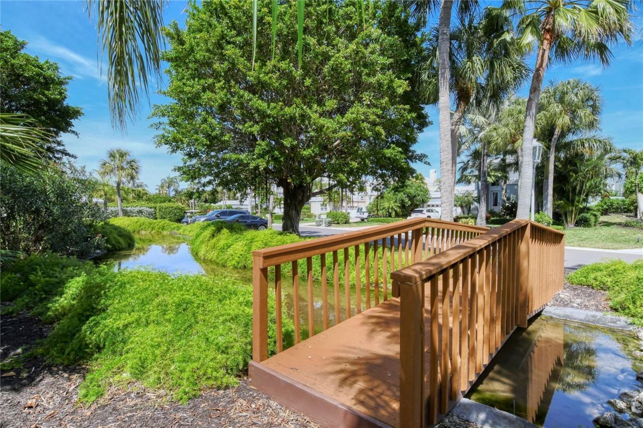 3530 Mistletoe Lane, Longboat Key, FL 34228 Photo