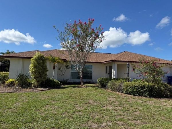 386 PINEVIEW DRIVE , VENICE, FL 34293