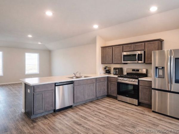 11446 S 233 East Avenue E, Broken Arrow, OK 74014
