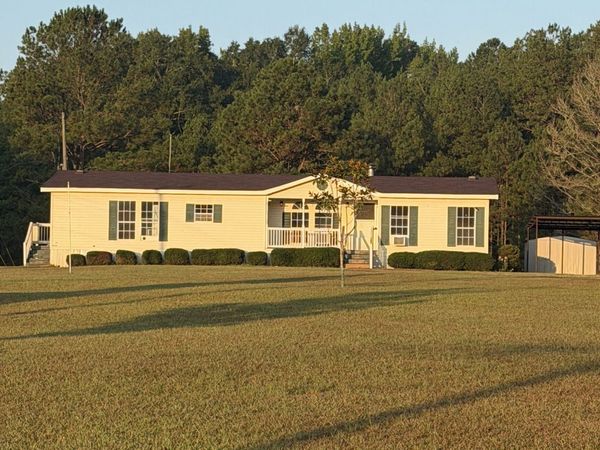 385 Dean Road, Franklin, GA 30217
