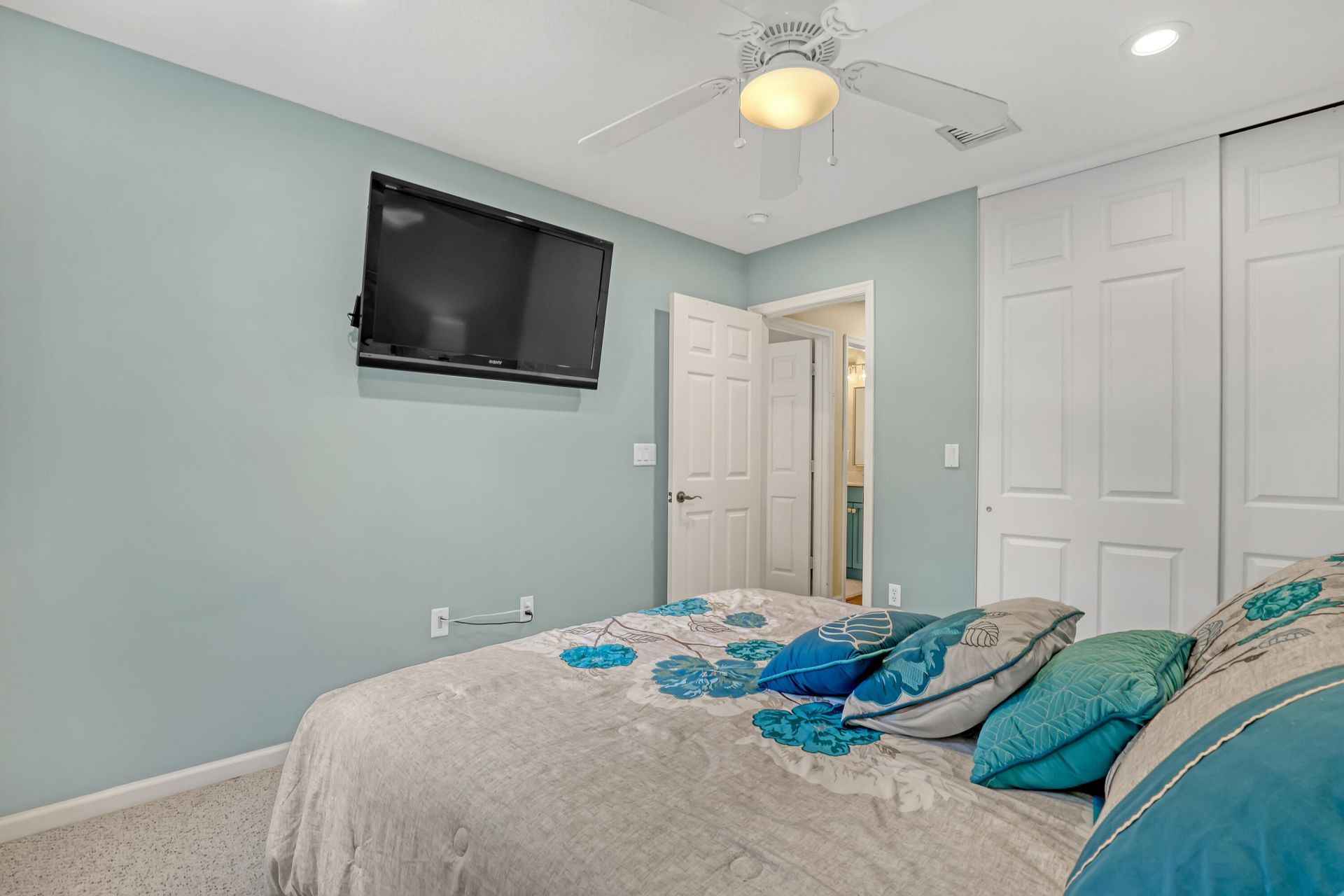 2063 Reston Circle, Royal Palm Beach, FL 33411 Photo