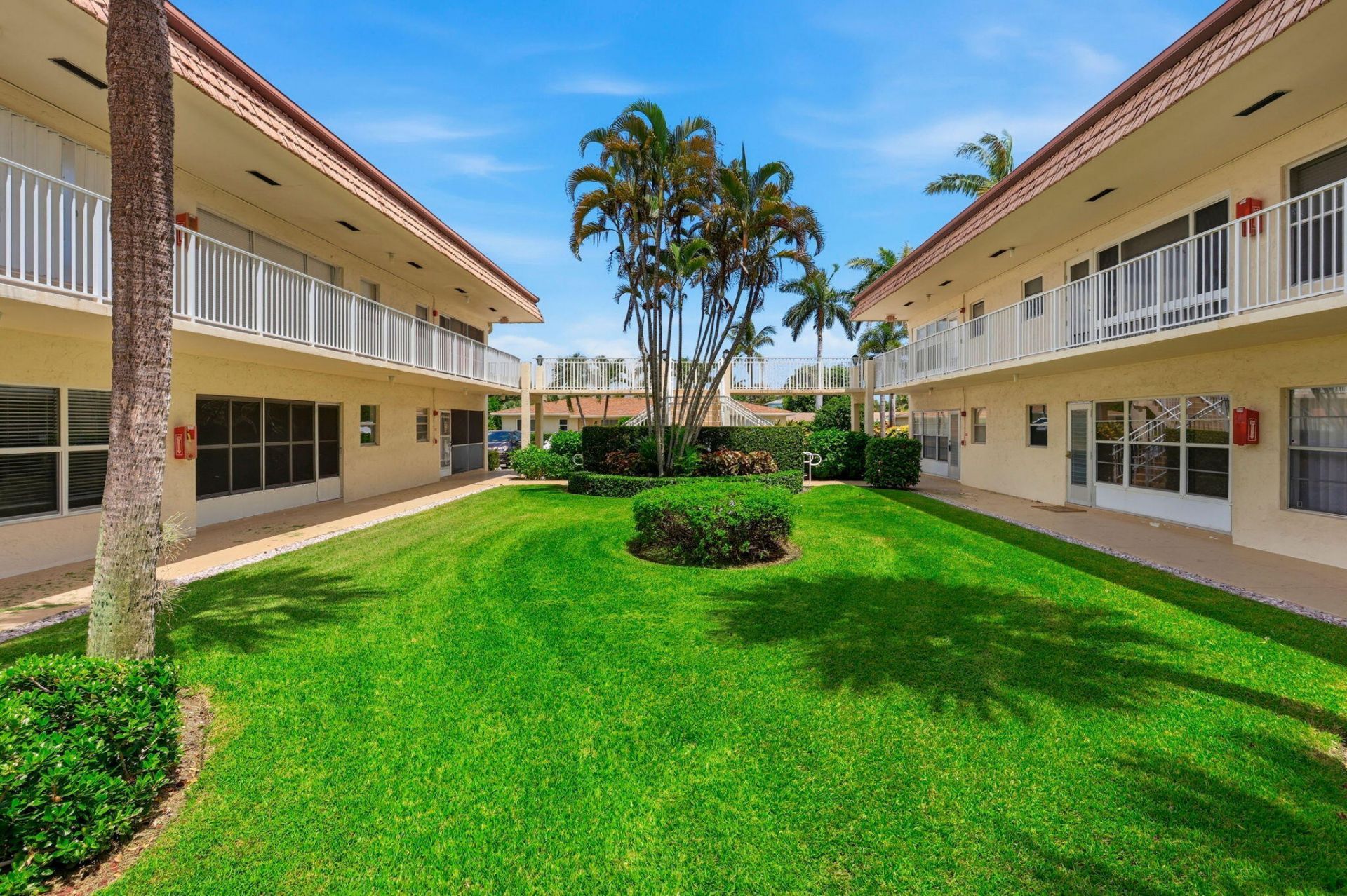 640 Snug Harbor Drive, Unit F4, Boynton Beach, FL 33435 Photo