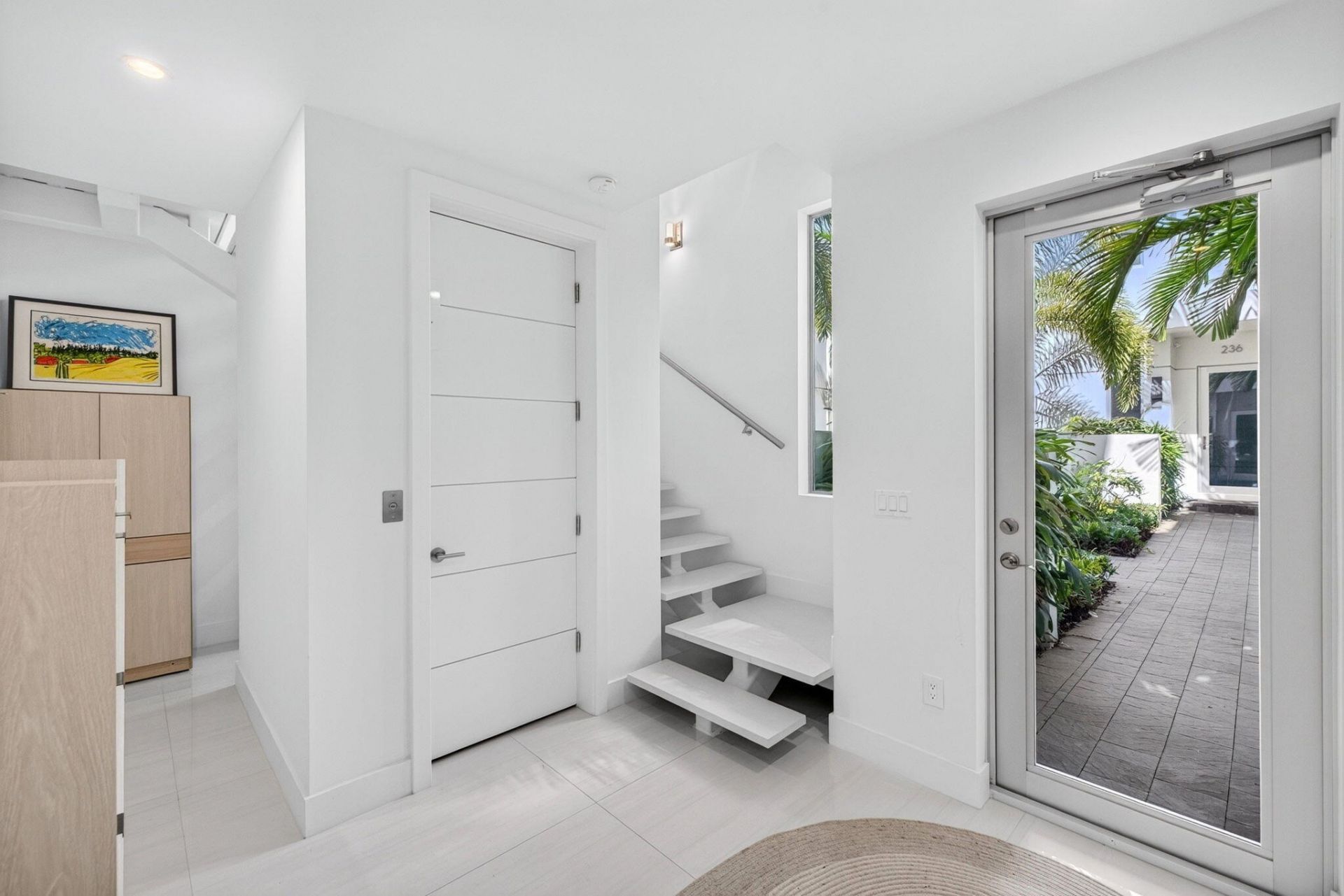 244 Garden Court, Lauderdale by the Sea, FL 33308 Photo