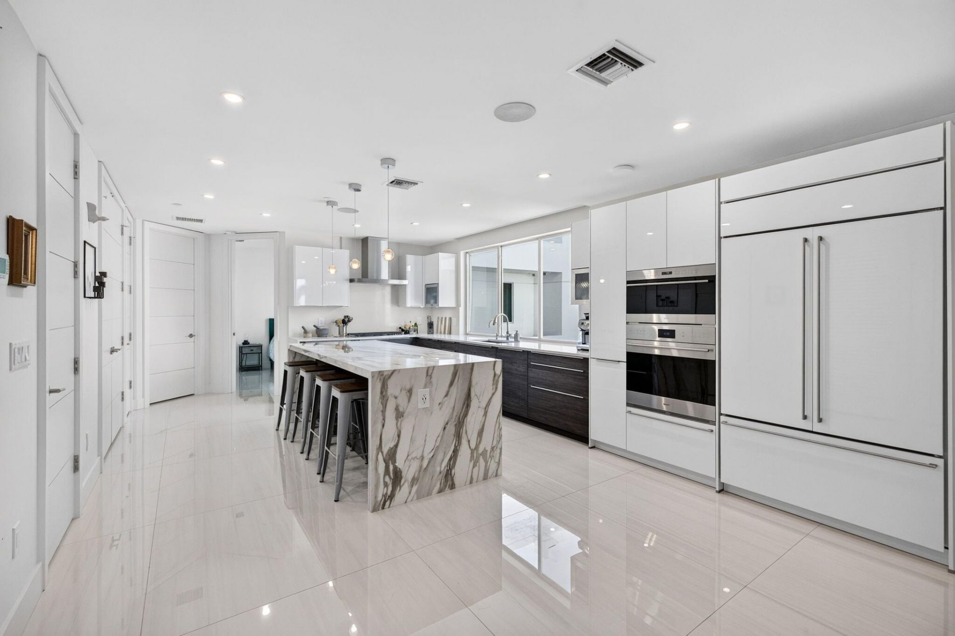 244 Garden Court, Lauderdale by the Sea, FL 33308 Photo
