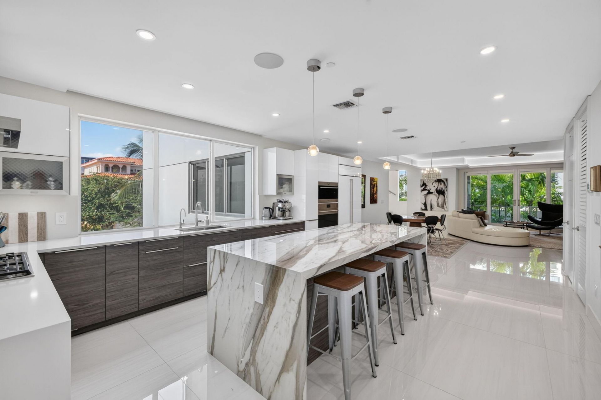 244 Garden Court, Lauderdale by the Sea, FL 33308 Photo