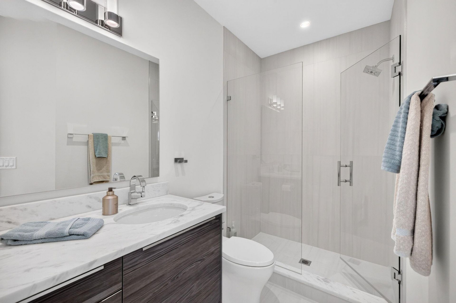 244 Garden Court, Lauderdale by the Sea, FL 33308 Photo