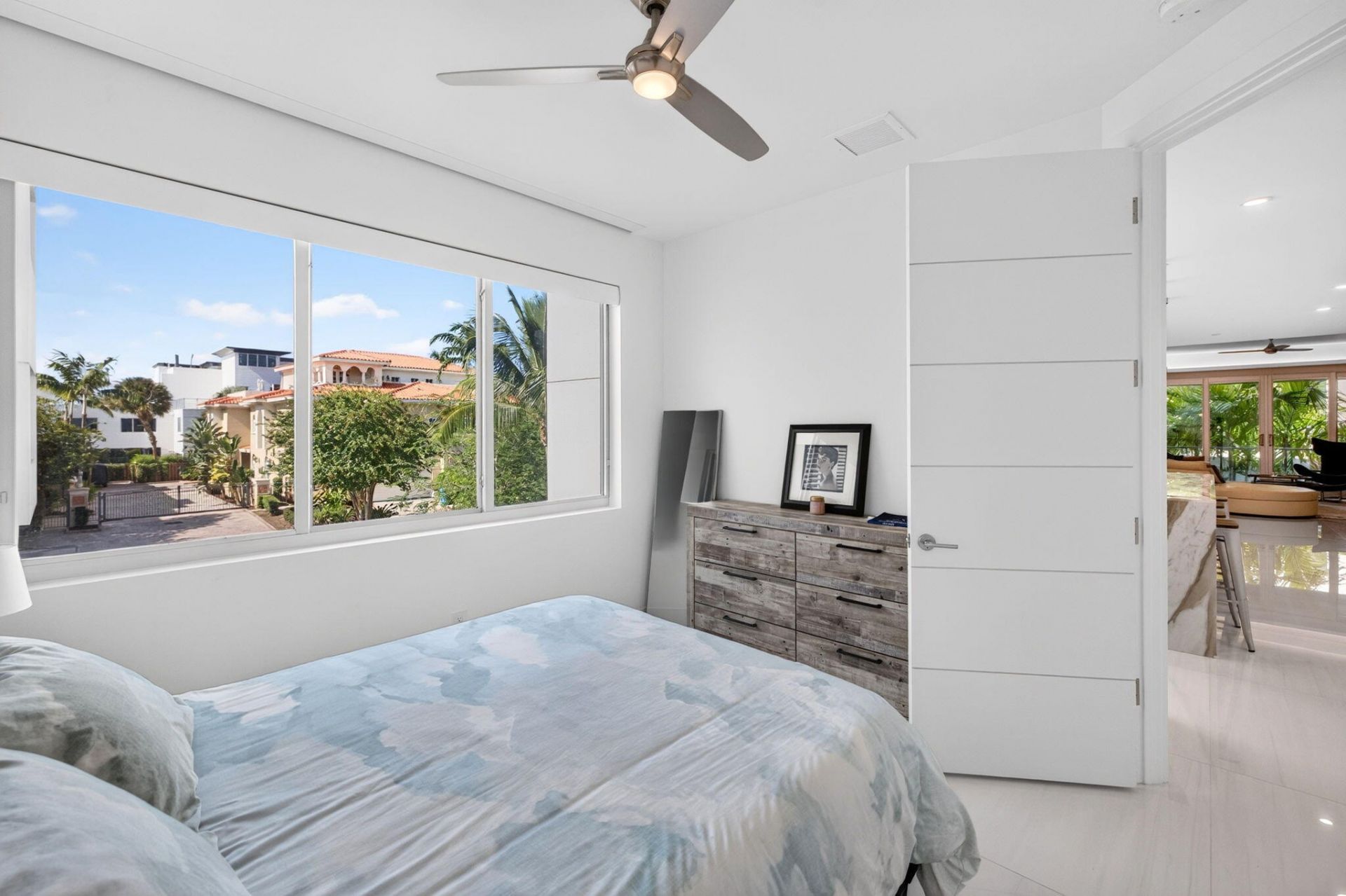 244 Garden Court, Lauderdale by the Sea, FL 33308 Photo