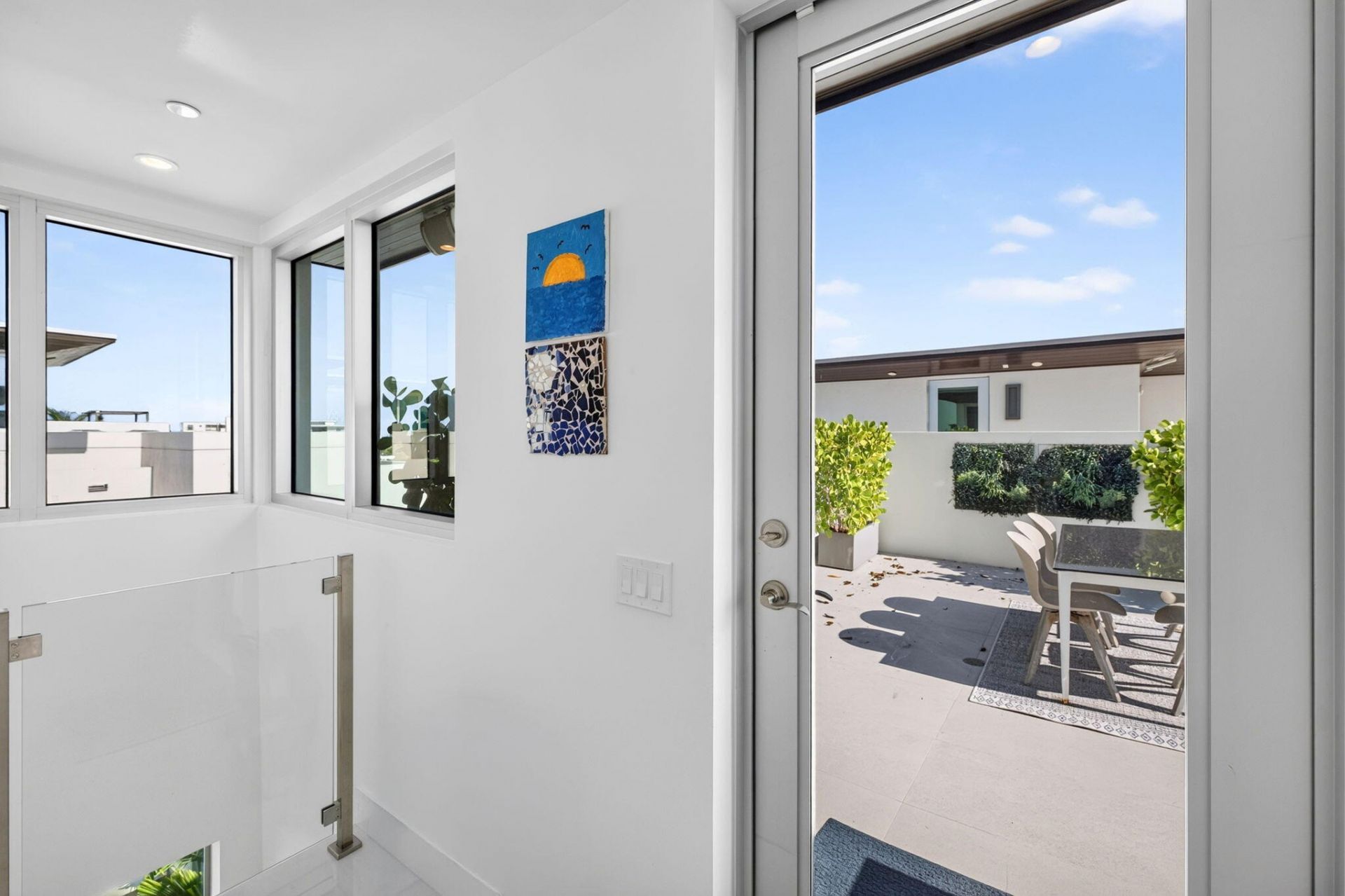 244 Garden Court, Lauderdale by the Sea, FL 33308 Photo