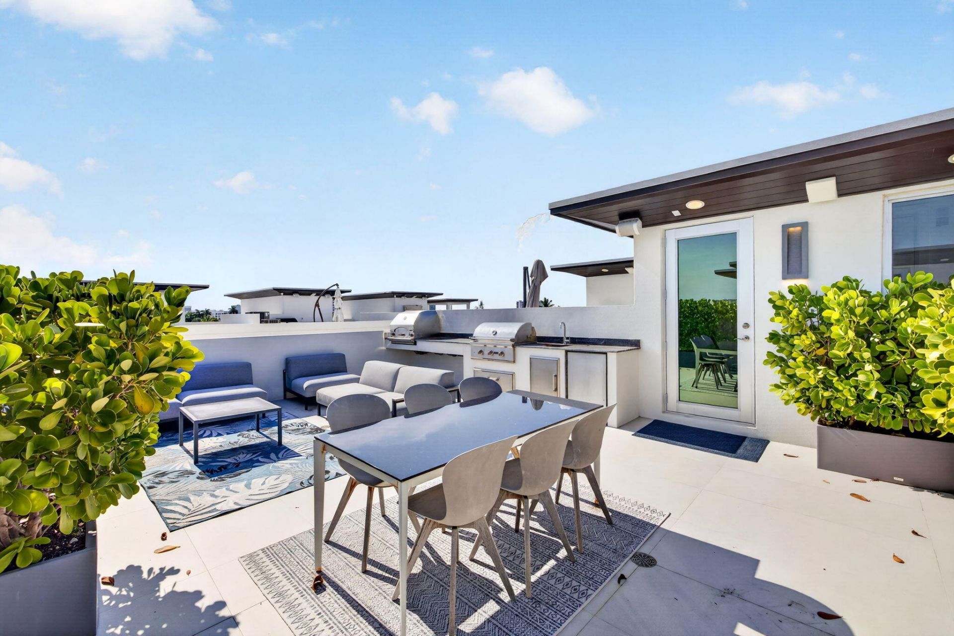 244 Garden Court, Lauderdale by the Sea, FL 33308 Photo