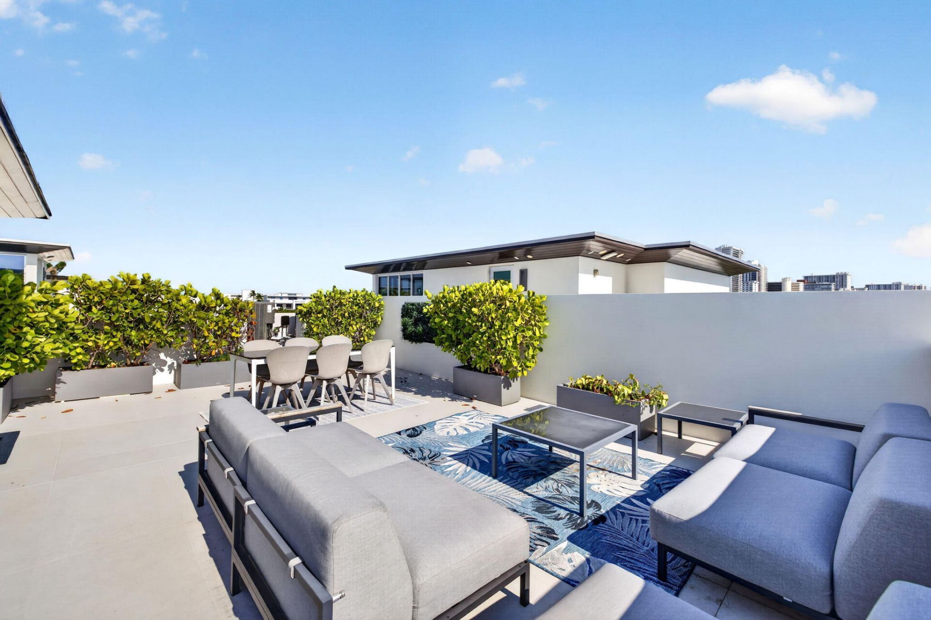244 Garden Court, Lauderdale by the Sea, FL 33308 Photo
