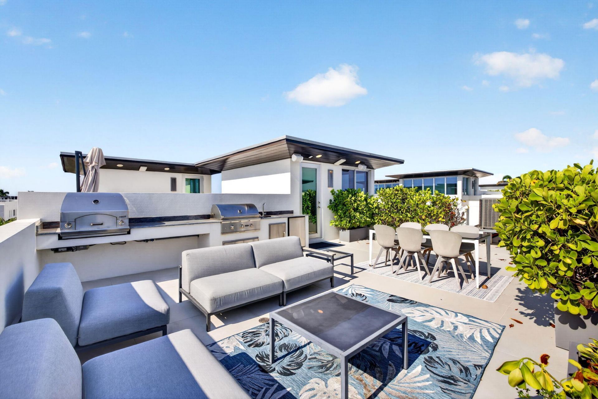 244 Garden Court, Lauderdale by the Sea, FL 33308 Photo