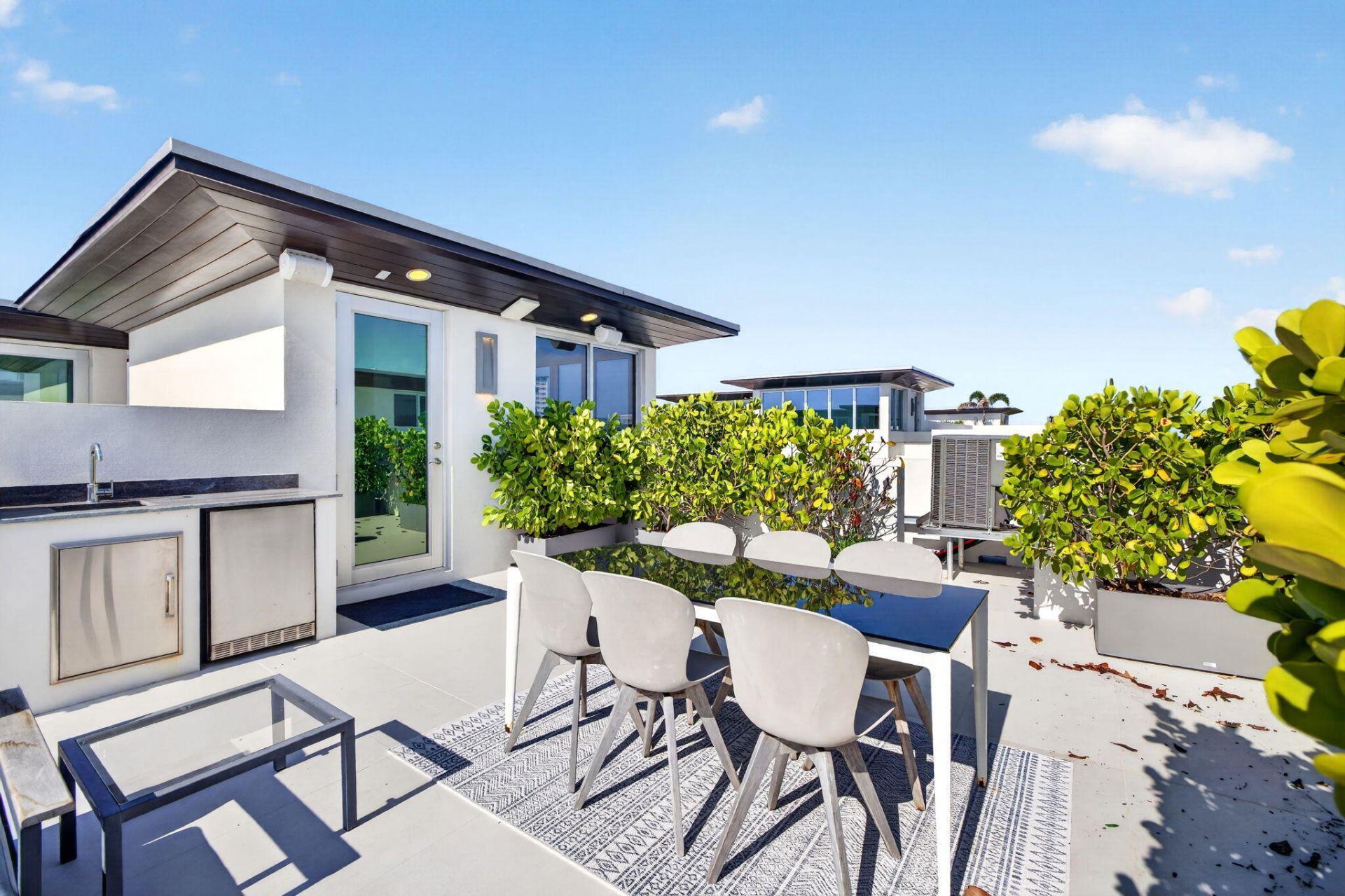 244 Garden Court, Lauderdale by the Sea, FL 33308 Photo