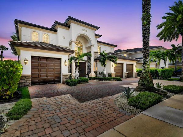 718 Edgebrook Lane, West Palm Beach, FL 33411