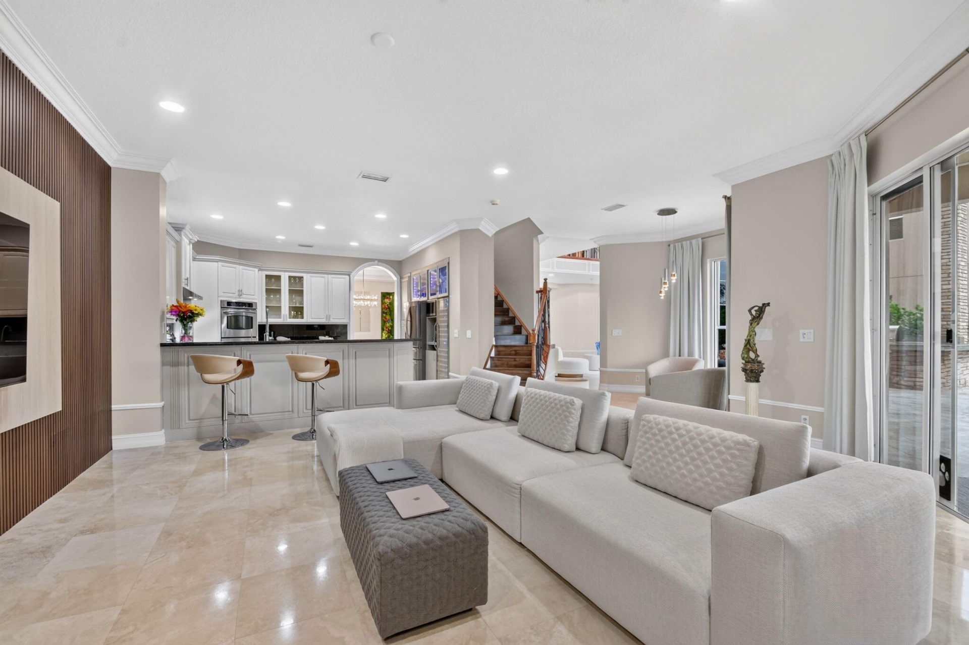 718 Edgebrook Lane, West Palm Beach, FL 33411 Photo