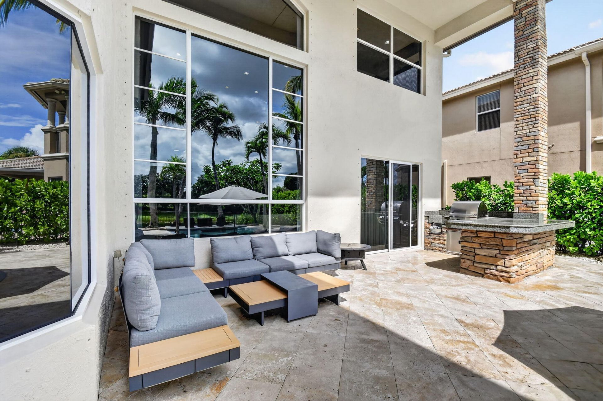 718 Edgebrook Lane, West Palm Beach, FL 33411 Photo